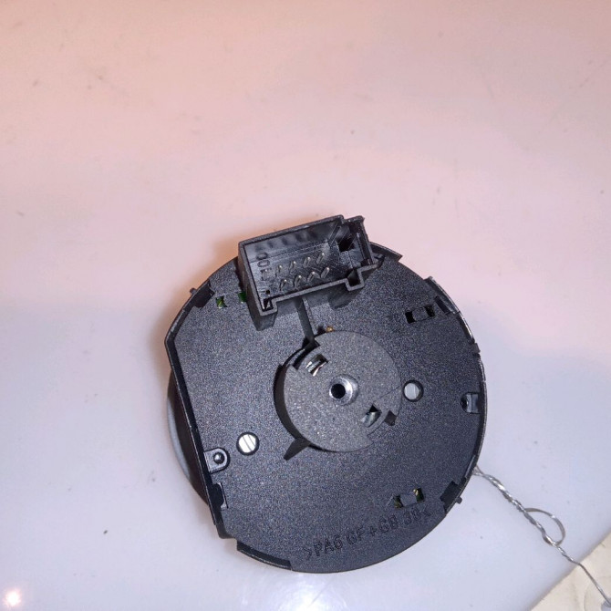 Interrupteur commande de phares occasion VOLKSWAGEN TOURAN I Phase 2 11-2006->09-2010 1.9 TDI 105ch 1T0941333CREH 2