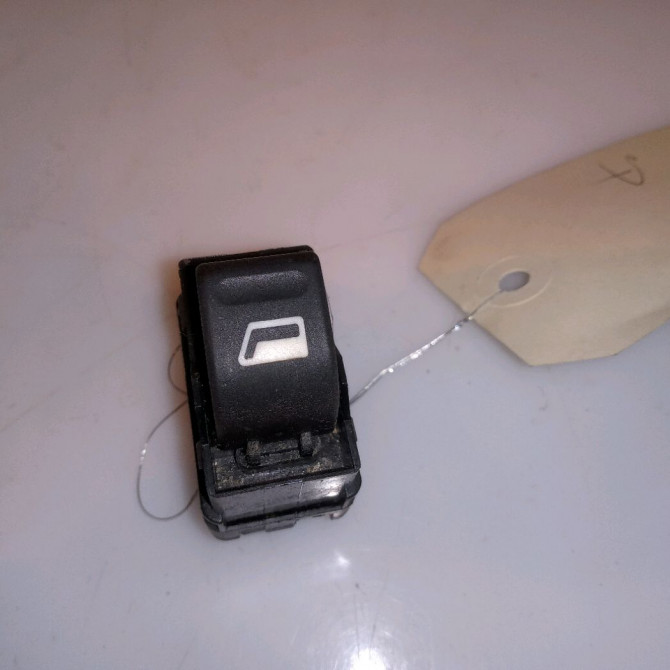 Commande leve-glace porte arrière gauche occasion PEUGEOT 206 Phase 2 02-2003->02-2009 1.4 HDI 70ch 1