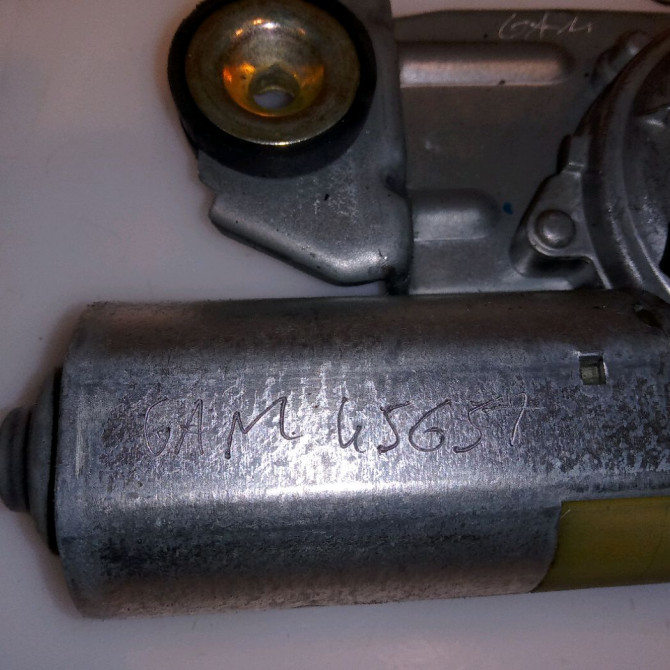 Moteur essuie-glace arrière occasion FORD FOCUS I Phase 1 CLIPPER 10-1998->12-2004 1.8 TDDi 90ch 1064774 3