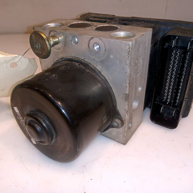 Unité hydraulique ABS occasion FORD FOCUS I Phase 1 CLIPPER 10-1998->12-2004 1.8 TDDi 90ch 2