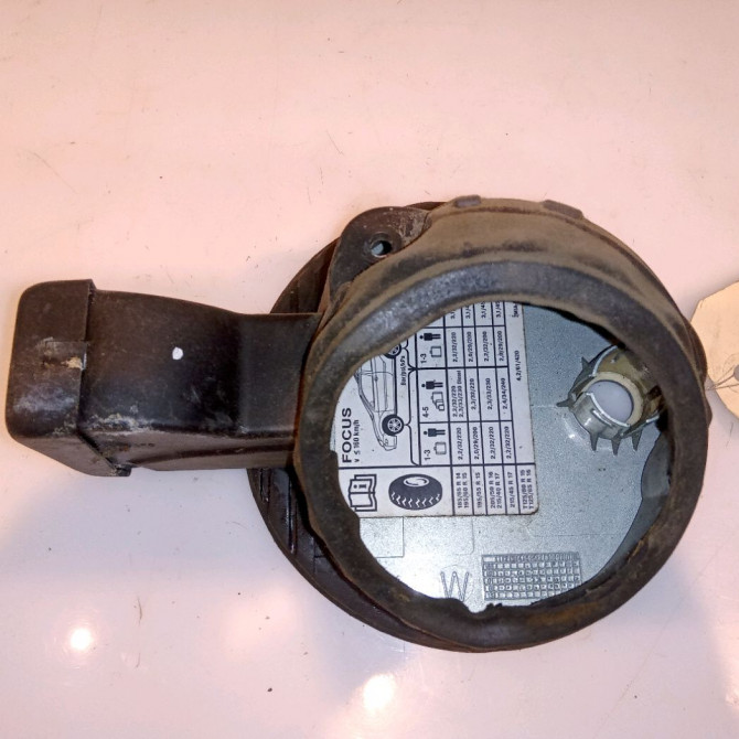 Volet de trappe carburant occasion FORD FOCUS I Phase 1 CLIPPER 10-1998->12-2004 1.8 TDDi 90ch 1214249 2