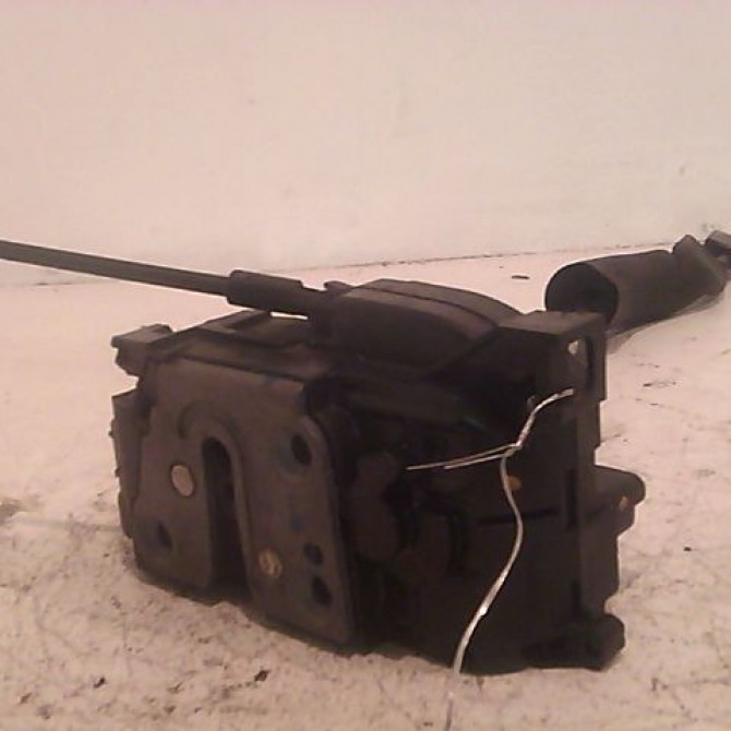 Serrure porte avd occasion RENAULT MEGANE III Phase 1 11-2008->01-2012 805020001R 2