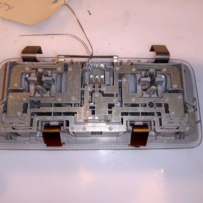 Plafonnier occasion TOYOTA YARIS III YARIS III Phase 1 2011-03-01->2015-04-30 1.5 100ch 812600D070B0 2