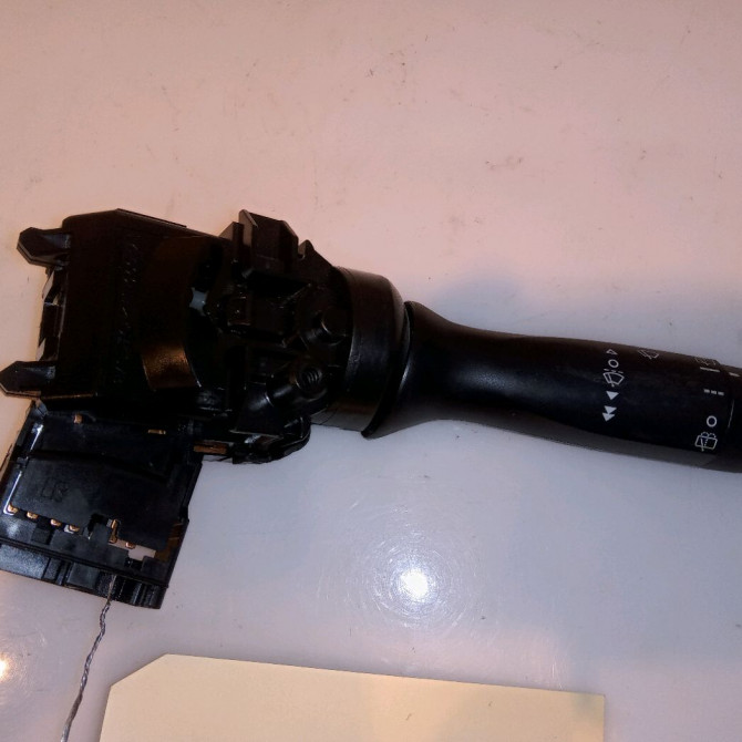 Commande essuie glace occasion TOYOTA YARIS III YARIS III Phase 1 2011-03-01->2015-04-30 1.5 100ch 846520D180 1