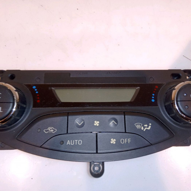 Commande de chauffage occasion TOYOTA YARIS III YARIS III Phase 1 2011-03-01->2015-04-30 1.5 100ch 559000D360C0 1
