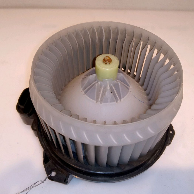Ventilateur de chauffage occasion TOYOTA YARIS III YARIS III Phase 1 2011-03-01->2015-04-30 1.5 100ch 871030D220 1