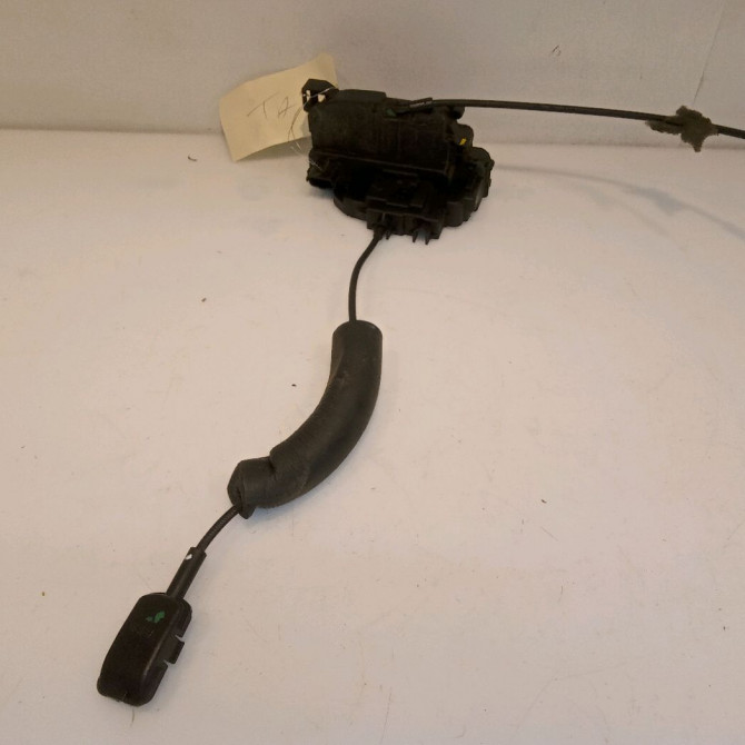 Serrure porte avd occasion RENAULT MEGANE III Phase 1 11-2008->01-2012 1.4 TCE 16v 130ch 805020001R 2