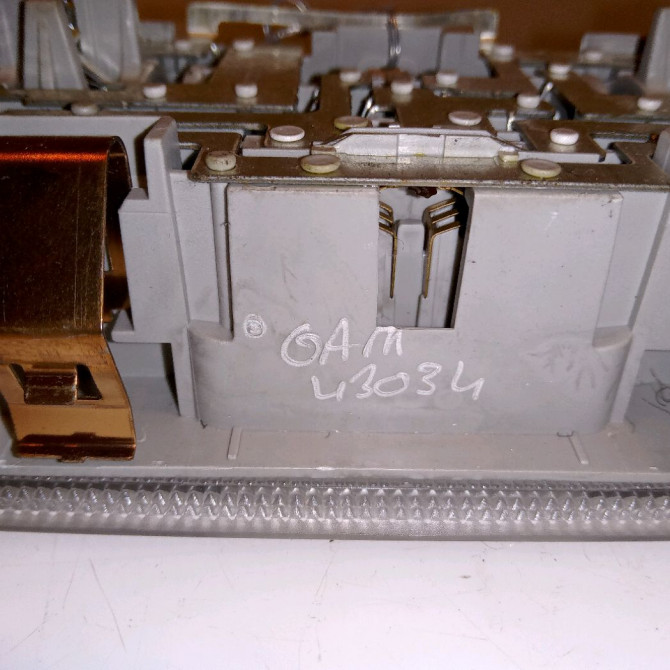 Plafonnier occasion TOYOTA YARIS III YARIS III Phase 1 2011-03-01->2015-04-30 1.5 100ch 812600D070B0 3