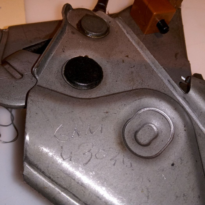 Levier frein a main occasion TOYOTA YARIS III YARIS III Phase 1 2011-03-01->2015-04-30 1.5 100ch 462100D210C0 3