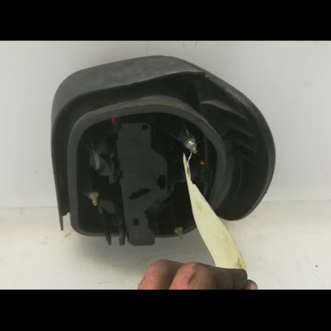 Feu arrière gauche occasion VOLKSWAGEN POLO III Phase 1 10-1994->11-1999 1.4 6N0945095 2