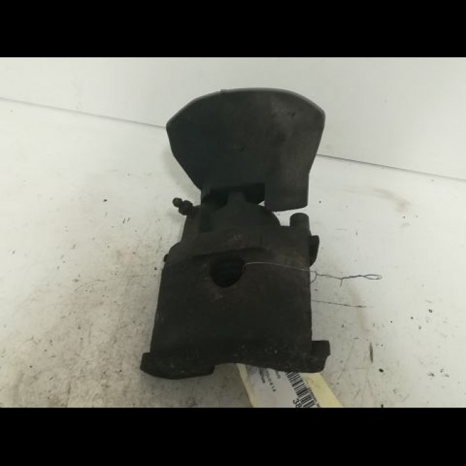 Etrier de frein avant droit occasion VOLKSWAGEN POLO III Phase 1 10-1994->11-1999 1.4 60ch 6N0615123A 1