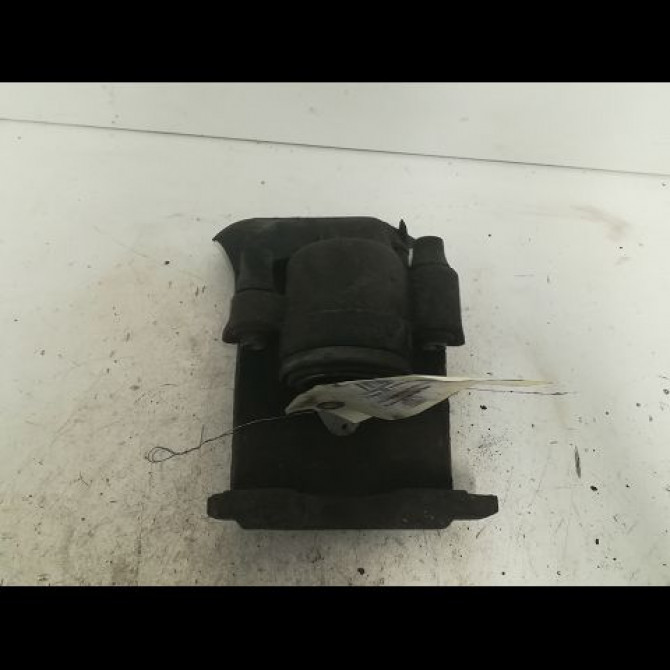 Etrier de frein avant droit occasion VOLKSWAGEN POLO III Phase 1 10-1994->11-1999 1.4 60ch 6N0615123A 2