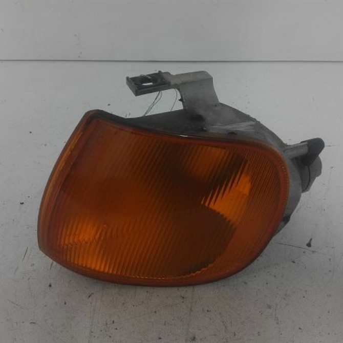 Clignotant gauche occasion VOLKSWAGEN POLO III Phase 1 10-1994->11-1999 1.3 6N0953041B 1