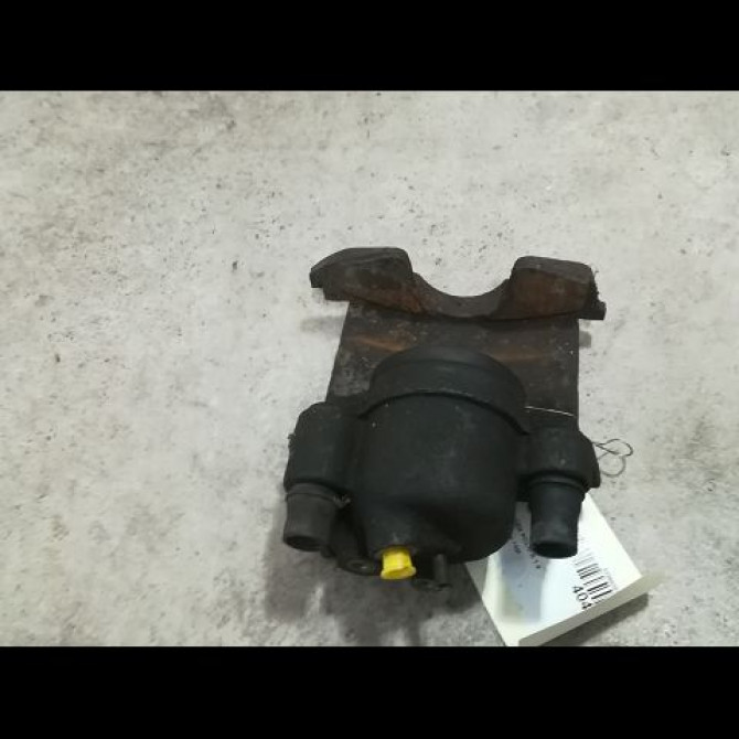 Etrier de frein avant droit occasion VOLKSWAGEN POLO III Phase 1 10-1994->11-1999 1.4 6N0615123A 2