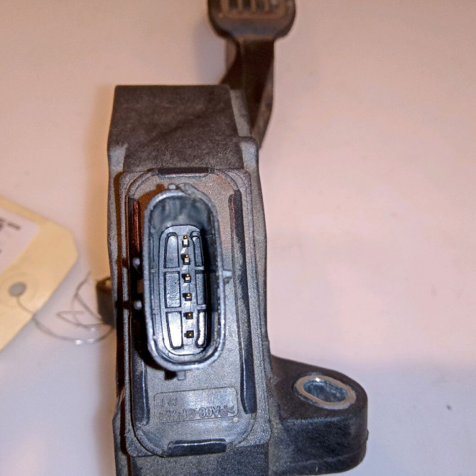 Potentiometre accelerateur occasion TOYOTA YARIS III YARIS III Phase 1 2011-03-01->2015-04-30 1.5 100ch 3