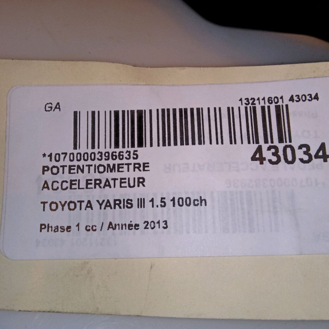 Potentiometre accelerateur occasion TOYOTA YARIS III YARIS III Phase 1 2011-03-01->2015-04-30 1.5 100ch 5