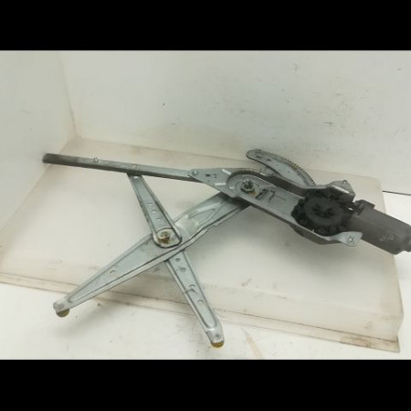 Mecanisme + moteur lève-glace avant droit occasion RENAULT KANGOO I Phase 1 09-1997->06-2003 1.9 D 7700303553