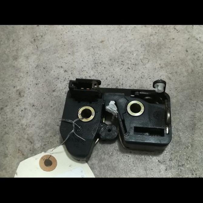 Serrure hayon occasion VOLKSWAGEN POLO III Phase 1 10-1994->11-1999 1.4 6N0827505A 2