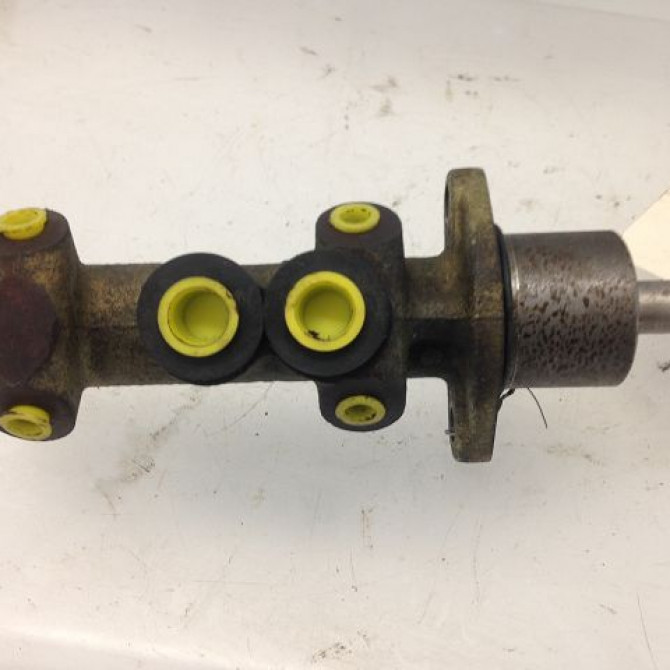 Maitre cylindre occasion FIAT PUNTO I Phase 1 11-1993->10-1999 60 71738446 2
