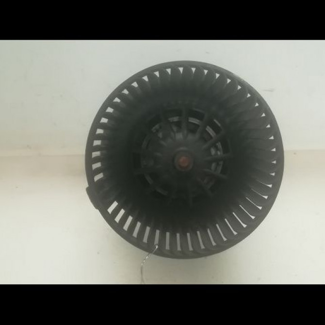 Ventilateur de chauffage occasion DACIA LOGAN I Phase 1 06-2005->06-2008 1.4 MPI 272106020R 3