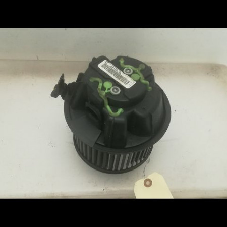 Ventilateur de chauffage occasion DACIA SANDERO I Phase 1 06-2008->10-2012 1.5 DCI 90ch 272106020R