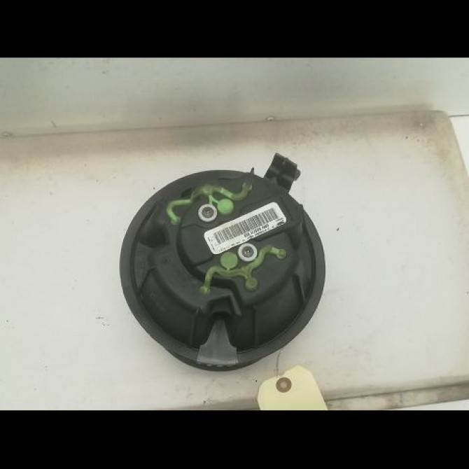Ventilateur de chauffage occasion DACIA SANDERO I Phase 1 06-2008->10-2012 1.5 DCI 90ch 272106020R 2