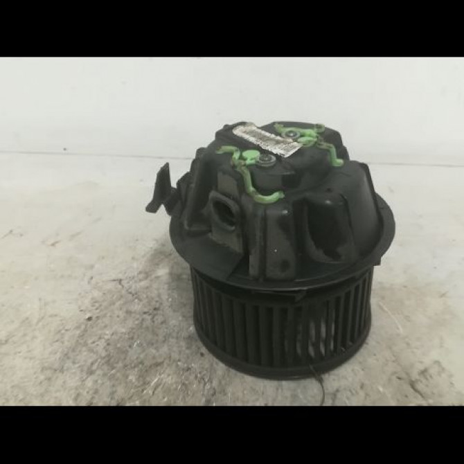 Ventilateur de chauffage occasion DACIA SANDERO I Phase 1 06-2008->10-2012 1.5 DCI 85ch 272106020R 1