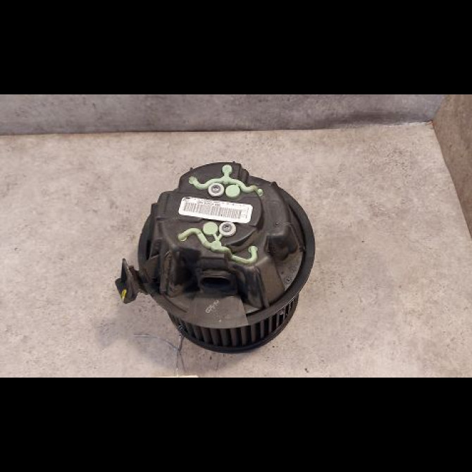 Ventilateur de chauffage occasion DACIA DUSTER Phase 1 03-2010->12-2013 1.5 DCI 8v 110ch 272106020R 2