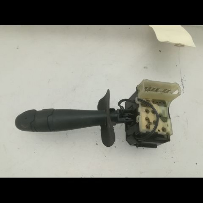 Commande essuie glace occasion RENAULT SCENIC I Phase 1 09-1996->08-1999 7701047263 3