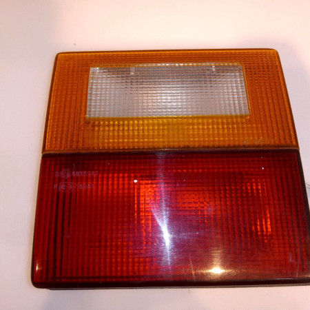 Feu arrière interieur gauche occasion AUDI 146 Phase 1 04-1995->04-1999 1.6i 75ch