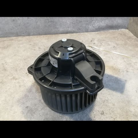 Ventilateur de chauffage occasion TOYOTA COROLLA VERSO II phase 2 06-2007->05-2009 2.2D 136ch 871300F061