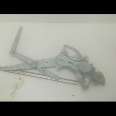 Mecanisme + moteur lève-glace avant droit occasion TOYOTA COROLLA VERSO II phase 2 06-2007->05-2009 2.2D 136ch 698100F010