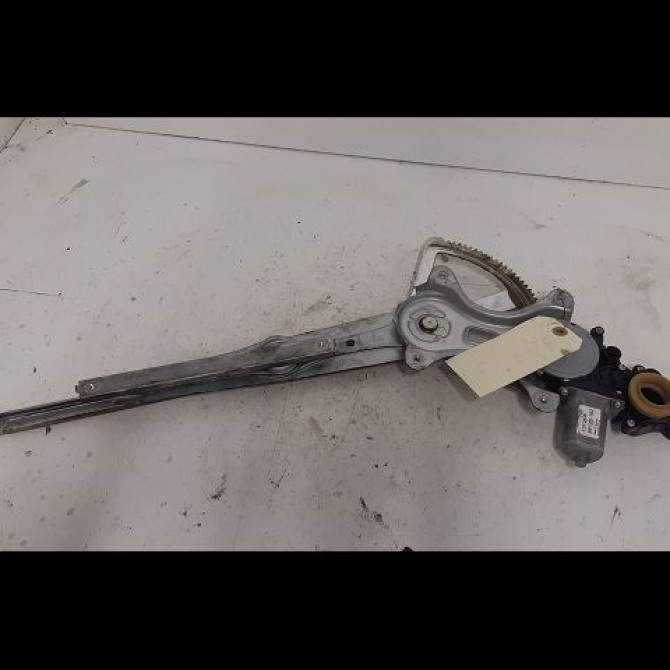 Mecanisme + moteur lève-glace avant droit occasion TOYOTA COROLLA VERSO II phase 2 06-2007->05-2009 2.2D 136ch 698100F010 1