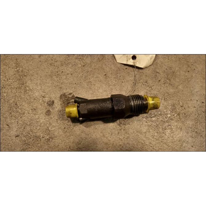 occasion RENAULT CLIO I Phase 1 06-1990->03-1994 1.9 D 7701033826 1