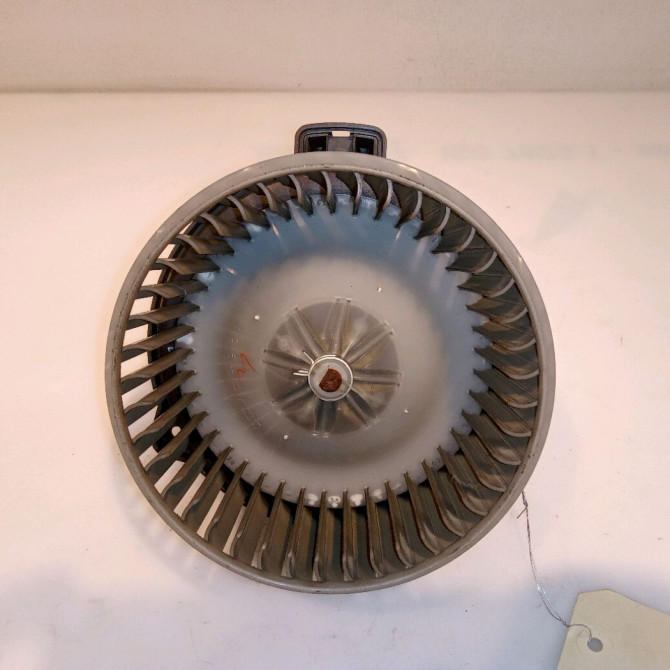 Ventilateur de chauffage occasion TOYOTA COROLLA VERSO II Phase 1 05-2004->06-2007 136 D-4D 871300F061 1
