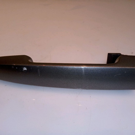 Poignee ext porte avd occasion TOYOTA COROLLA VERSO II Phase 1 05-2004->06-2007 136 D-4D 6921105903