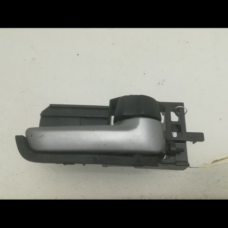 Poignee int porte avd occasion OPEL AGILA II Phase 1 03-2008->12-2014 1.0i 65ch 93195906