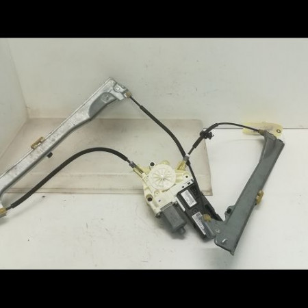 Mecanisme + moteur lève-glace avant droit occasion RENAULT LAGUNA III Phase 1 10-2007->10-2010 1.5 DCI 807000002R