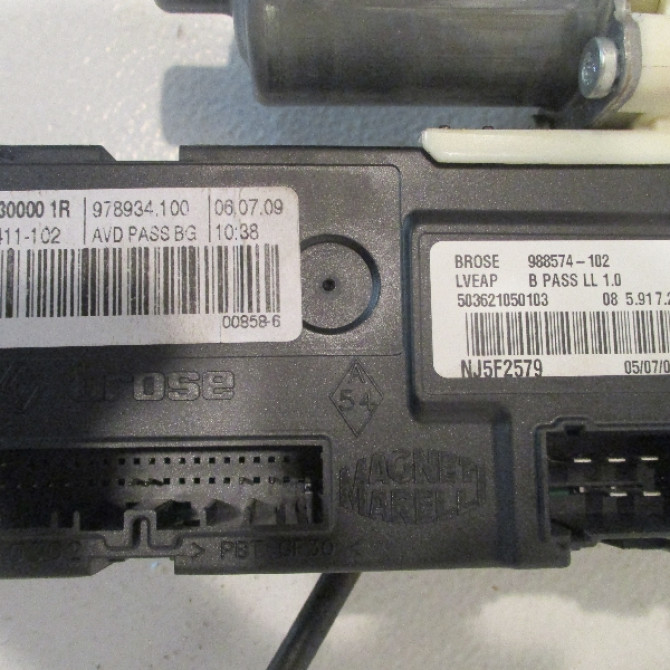 Mecanisme + moteur lève-glace avant droit occasion RENAULT LAGUNA III Phase 1 10-2007->10-2010 807000002R 3