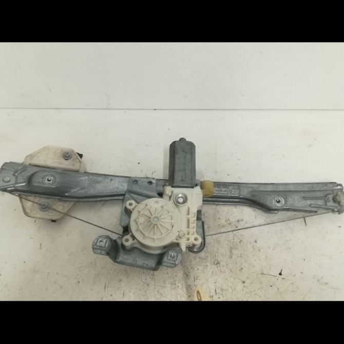 Mecanisme+moteur leve-glace ard occasion RENAULT CLIO II Phase 2 06-2001->07-2006 1.5 DCI 80ch 8200232509 1