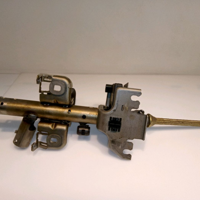 Colonne de direction non assistee occasion RENAULT SCENIC I Phase 2 08-1999->06-2003 1.9 DCI 100ch 7700437790 2