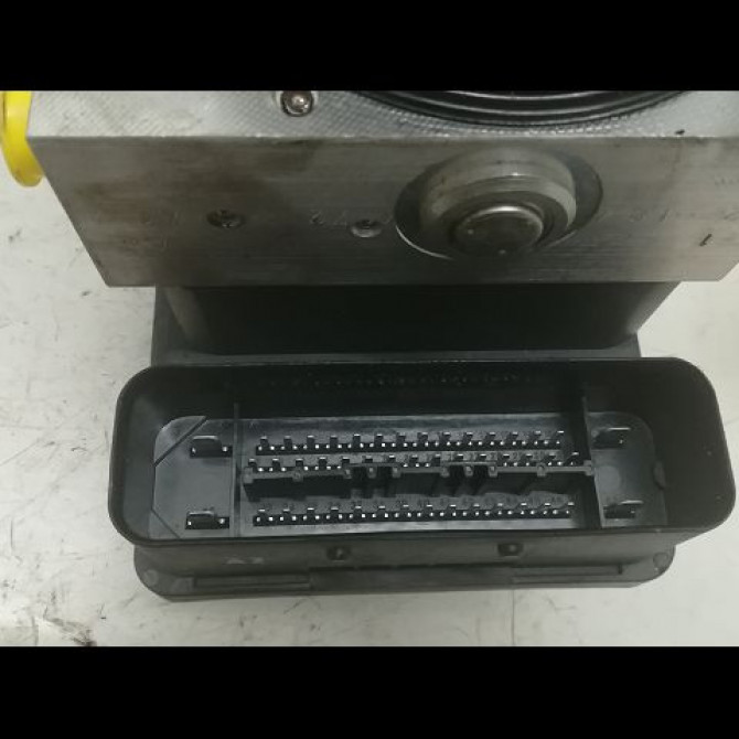 Unité hydraulique ABS occasion CITROEN C5 I Phase 2 09-2004->06-2008 1.6 HDi 110ch 4541G2 3