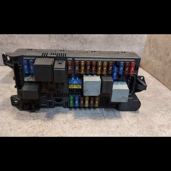 Platine fusible av occasion MERCEDES CLASSE E III Phase 1 03-2002->06-2006 E280CDi FAP 177ch 1