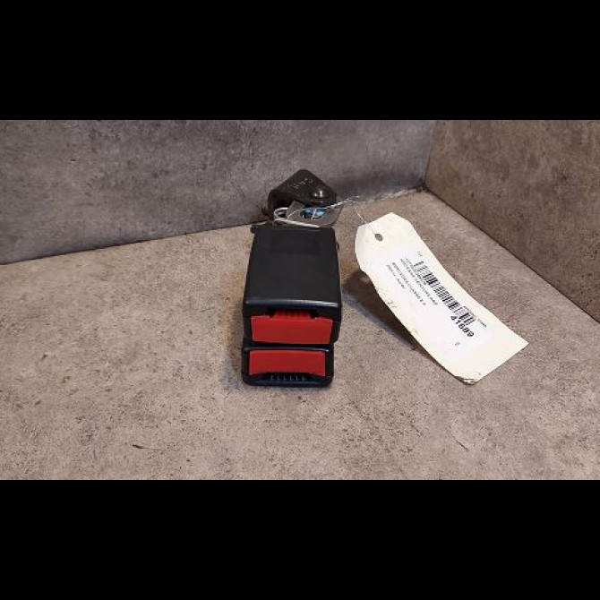 Ancrage ceinture arrière droit occasion MERCEDES CLASSE E III Phase 1 03-2002->06-2006 E280CDi FAP 177ch 1