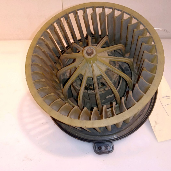 Ventilateur de chauffage occasion FIAT PUNTO I Phase 1 11-1993->10-1999 1.1i 54ch 46721251 2