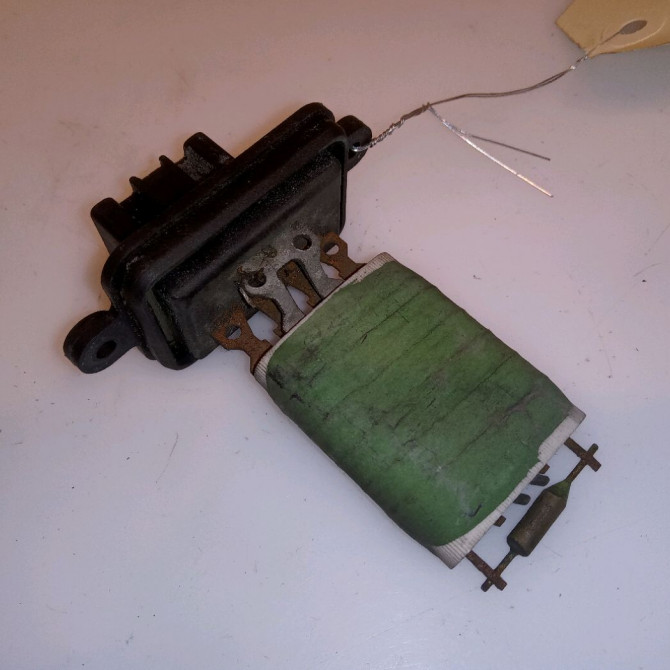 Resistance de chauffage occasion FIAT PUNTO I Phase 1 11-1993->10-1999 1.1i 54ch 46721165 1