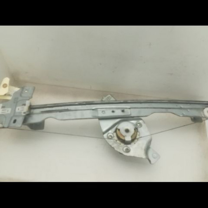 Mecanisme+moteur leve-glace avg occasion DACIA SANDERO I Phase 1 06-2008->10-2012 1.5 DCI 90ch 8200733829 2