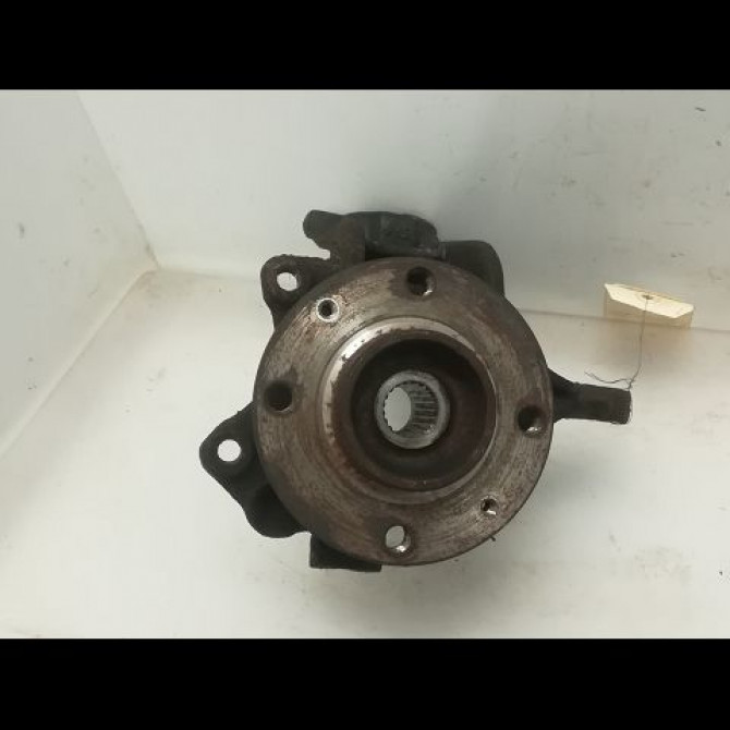 Moyeu avd occasion CITROEN C3 I Phase 1 04-2002->10-2005 1.4i 335086 1
