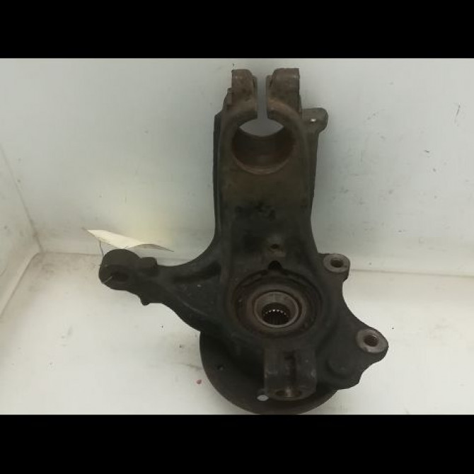 Moyeu avd occasion CITROEN C3 I Phase 1 04-2002->10-2005 1.4i 335086 2