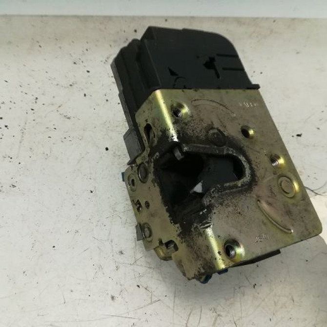 Serrure porte avd occasion PEUGEOT PARTNER I Phase 1 01-1997->12-2002 9136J4 1